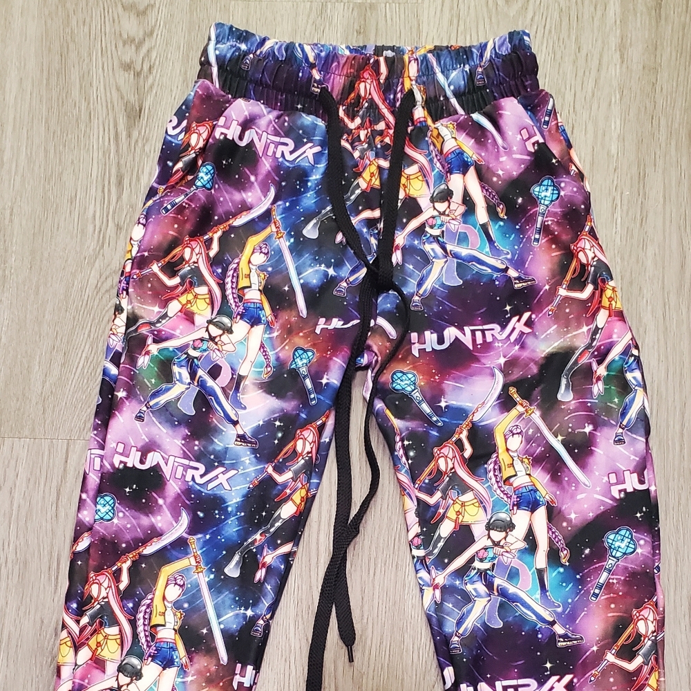 Kpop Demon Hunters Huntrix Kids Pocket Joggers Size 7-12